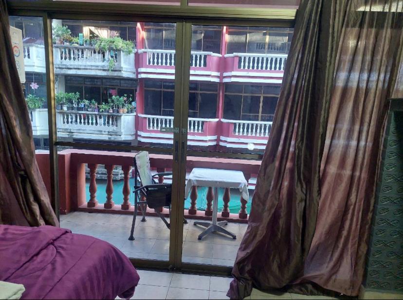 Pluemchai Guesthouse Bãi biển Jomtien Ngoại thất bức ảnh