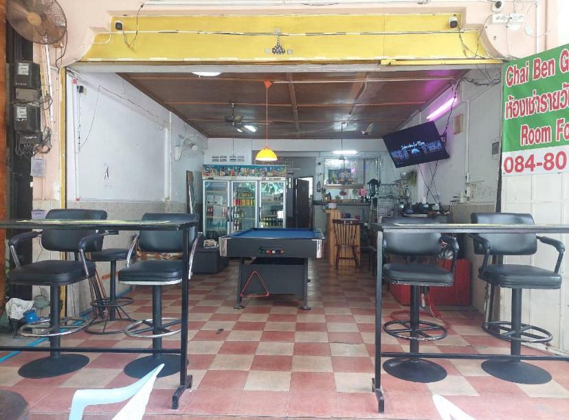 Pluemchai Guesthouse Bãi biển Jomtien Ngoại thất bức ảnh
