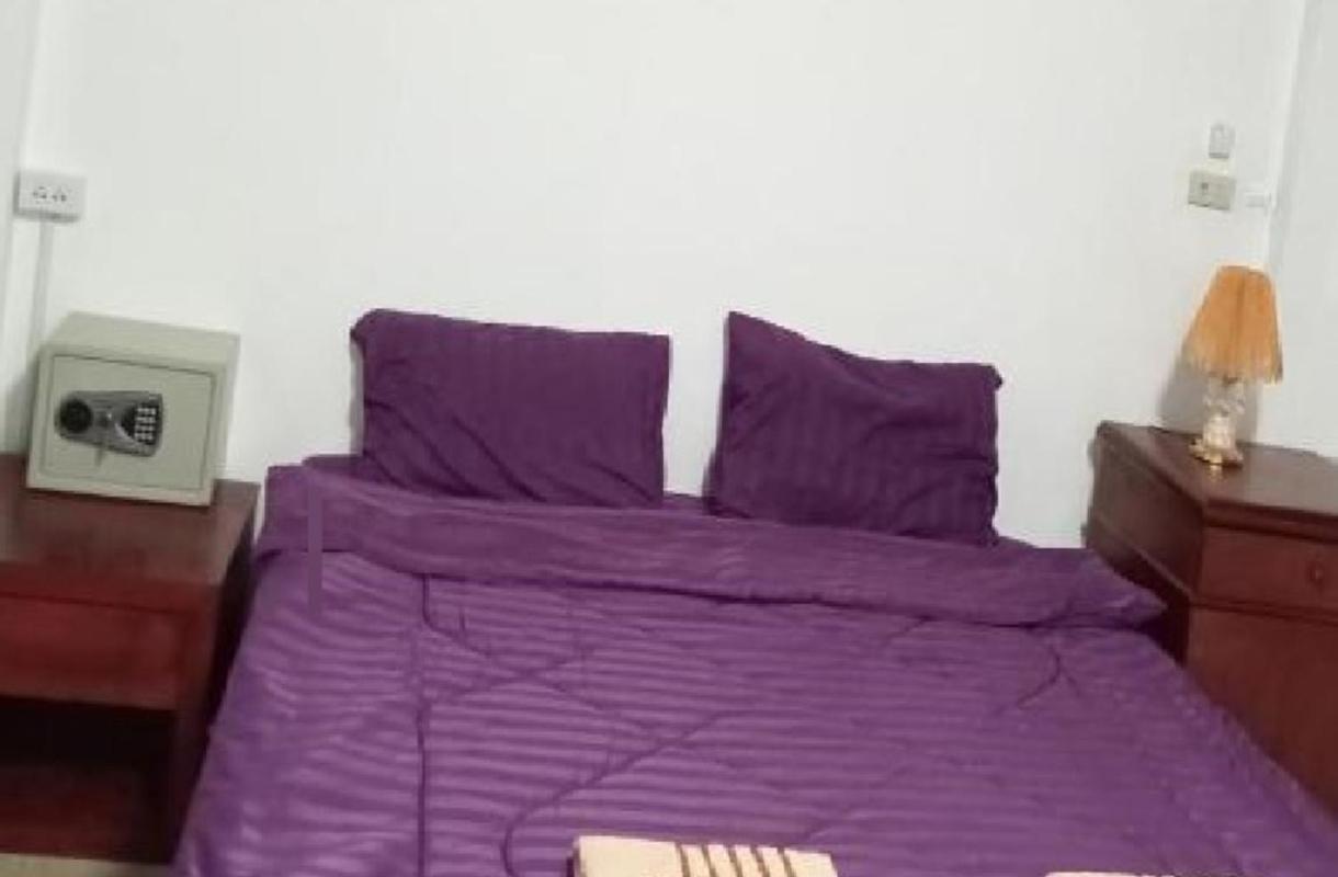Pluemchai Guesthouse Bãi biển Jomtien Ngoại thất bức ảnh